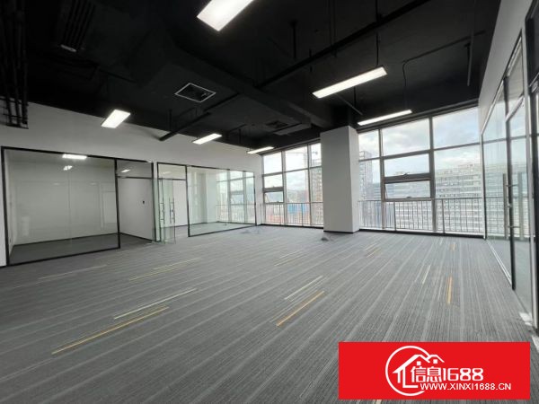 龙岗宝龙地铁口334平方精装修写字楼业主直接出租