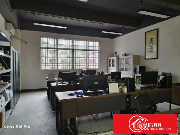 横岗安良工业园分租楼上整层1350平方带精装修