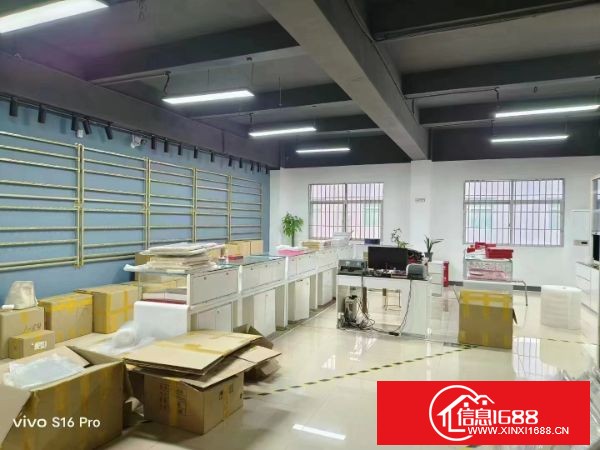 横岗安良工业园分租楼上整层1350平方带精装修