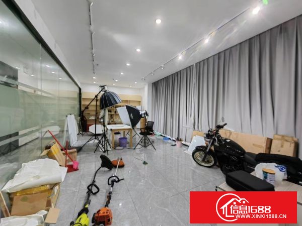 龙岗宝龙街道14号线零距离原业主厂房分租楼上1300平方带装修