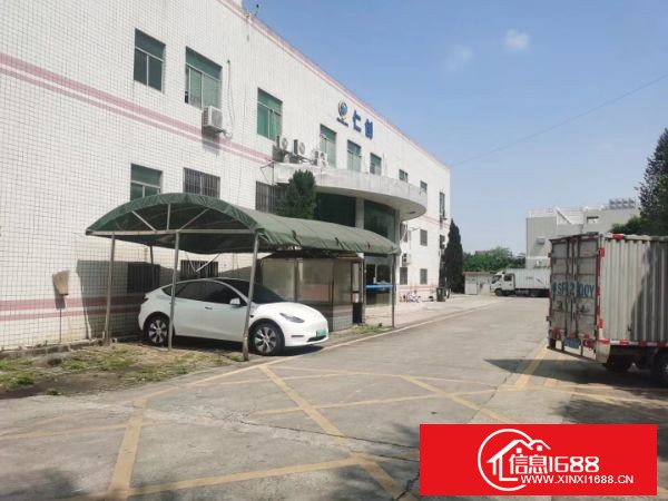 松岗汽车站附近一楼2400平米高度6米，有独立的办公楼，内部豪华装修