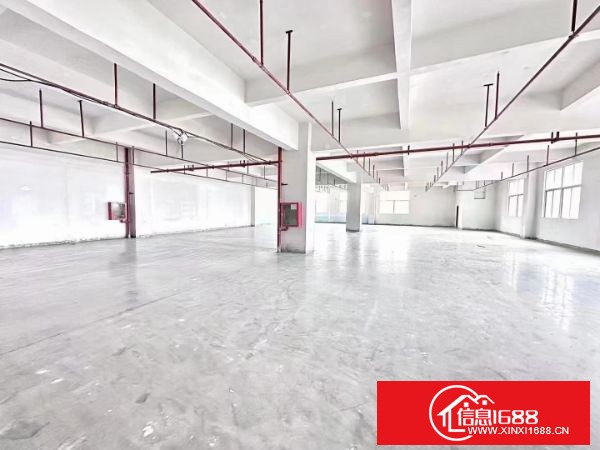 沙井后亭地铁口附近高新产业，楼上1350平，带精装修办公室