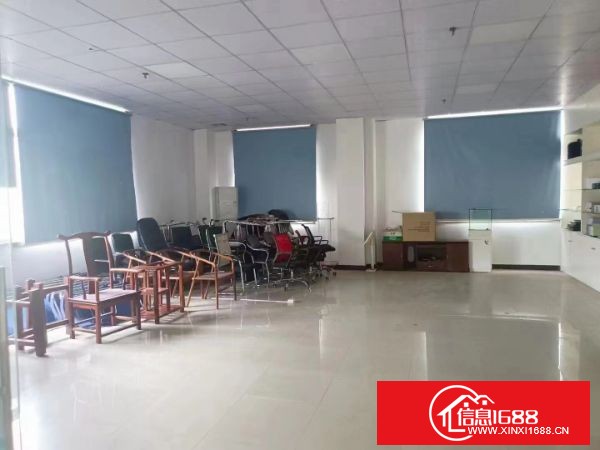 松岗大田洋楼上新出实际面积整层1300平，精装修办公室