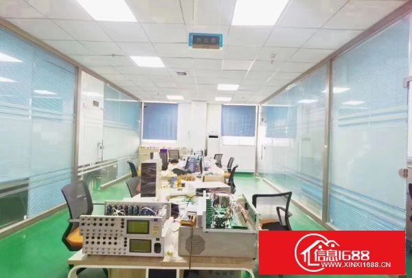 沙井后亭地铁站附近，楼上精装修厂房750平米出租，拎包入住。