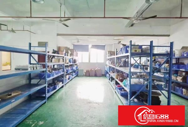 沙井后亭地铁站附近，楼上精装修厂房750平米出租，拎包入住。