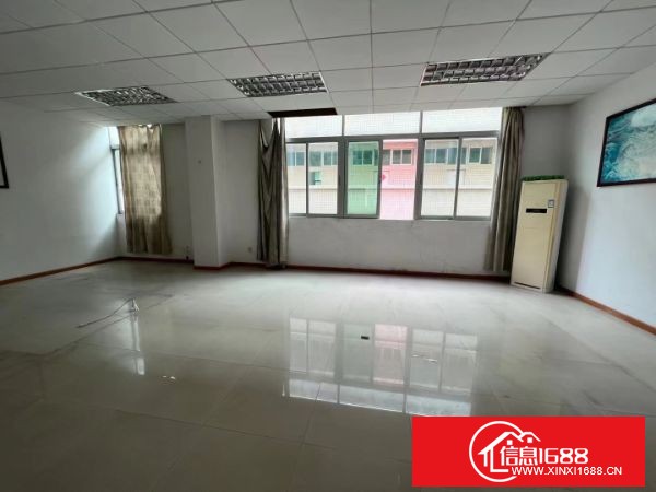 横岗安良万骏隆购物广场附近1350平方，原房东实际面积，精装修办公室水电到位