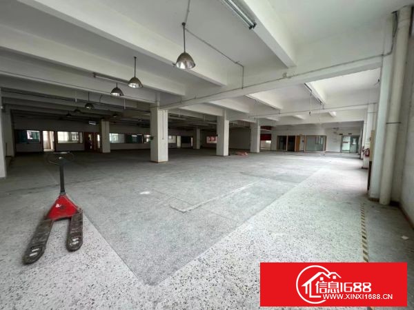 横岗安良万骏隆购物广场附近1350平方，原房东实际面积，精装修办公室水电到位