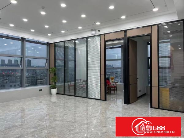 龙岗3号线地铁口写字楼出租68-190平方