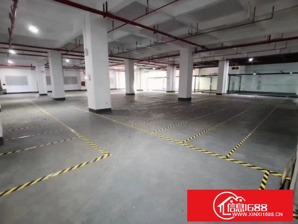 横岗地铁口原房东物业，一楼1500㎡+1322㎡，可打通合并。层高4.8米、带卸货台