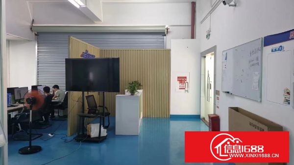 东莞长安沿江高速出口附近，重工业厂房楼上770平米，精装修办公室前台