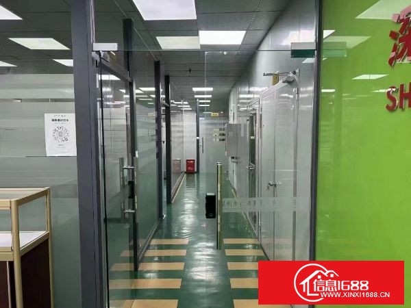 公明玉律工业园5楼980平米（精装），水电齐全，适合各类行业，入驻就可产