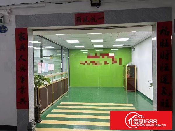 公明玉律工业园5楼980平米（精装），水电齐全，适合各类行业，入驻就可产