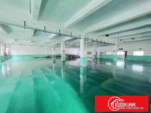 观澜松元地铁口附近，全新地坪漆，标准重工业厂房出租2-3楼每层1300平方