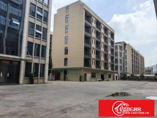 黄江紧靠深圳新出原房东独院厂房出租: 厂房总建筑面积16700平方，实际面积出租