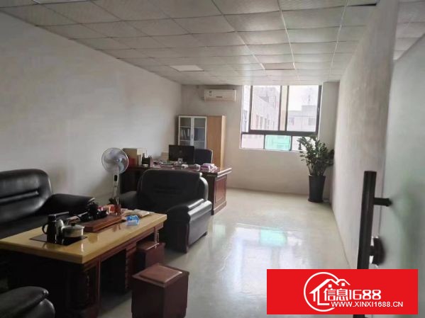 石岩松白路楼上厂房出租 楼层：5楼 面积：650平 租金：17000元 带装修