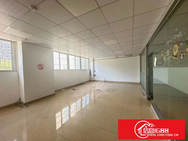 东莞长‮新安‬空出重工‮厂业‬二楼1450平方，高度8米：带‮华豪‬装修…办‮室公‬带阁楼～水‮齐电‬全等
