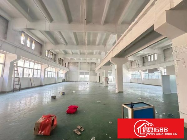 东莞长‮新安‬空出重工‮厂业‬二楼1450平方，高度8米：带‮华豪‬装修…办‮室公‬带阁楼～水‮齐电‬全等