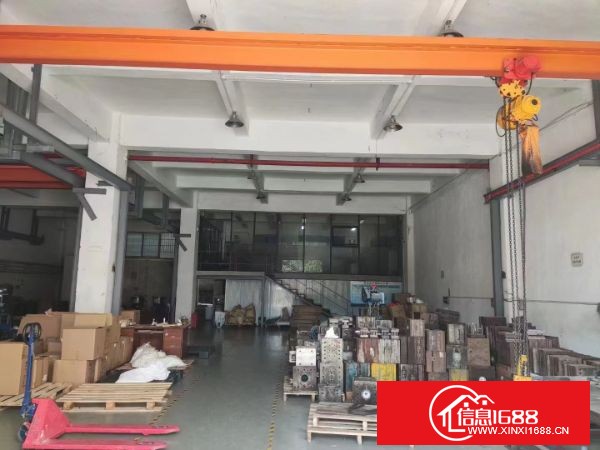 东莞大岭山镇，杨屋村，龙大高速出口附近，工业园区标准一楼700平方，现成装修，行车