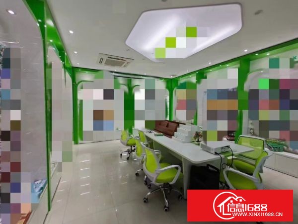 光明6号线楼村地铁口附近二楼1050平方，豪华精装修，10月底空出