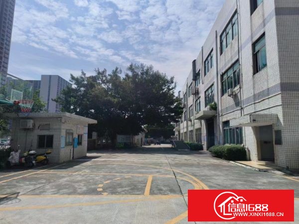 观澜茜坑地铁口独门独院厂房1-3层单层2500平，整栋7500平方，宿舍2000平方，带装修