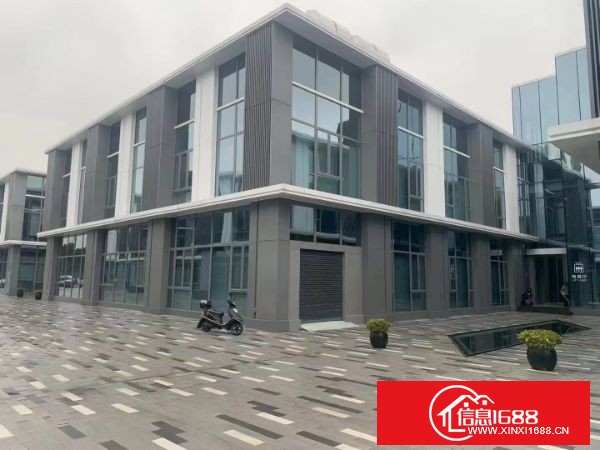 光明高新创意园区一楼整层2000平，合同2-6年，高度5米，有大气前台，精装修办公室