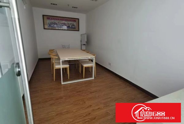 平湖辅城坳楼上原房东整层770平方，有电梯，拎包入住