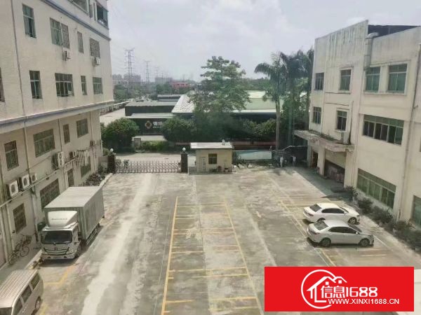 东莞塘厦科苑城原房东标准一楼厂房2000平米，宿舍一楼400平方，距离大坪高速出口不到一公里