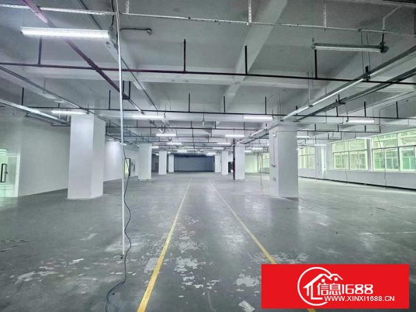 石岩石龙仔楼上厂房出租，楼层：3楼 面积：1709平（可分两个户型）3部3吨货梯，带卸货平台