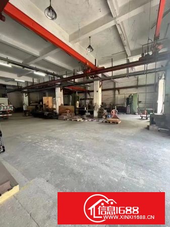 东莞虎门居岐一楼1000平方，高度5.5米，有航车、带阁楼办公室。可办环评