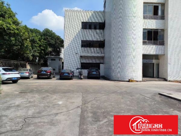 光明区玉塘街道田寮社区独门独院花园式厂房总面积6800平 1-3层6300平方 单一层厂房500平方 空地超大