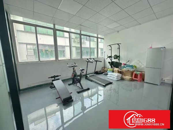 龙华大浪新出658㎡，特价22块一平方，带有现成装修的标准厂房，办公室+车间+仓库