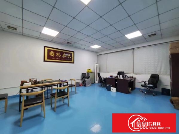 东莞长安上沙新出三楼1000平 带现成装修水电齐全 可拧包投入生产