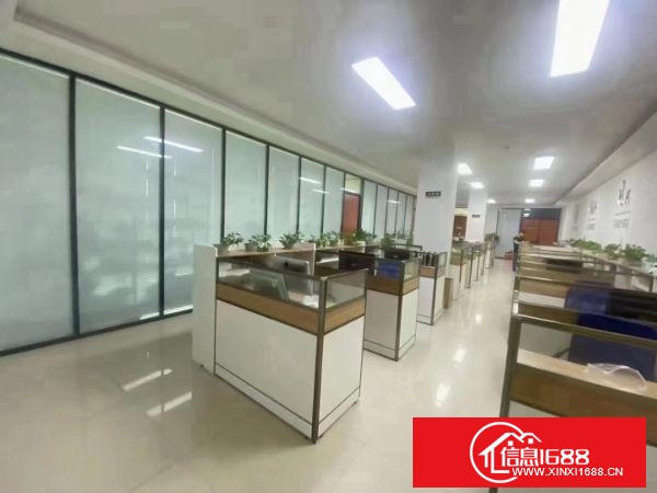 坪地新出独栋厂房1-4层6200平方，（实际面积）一楼6米高，宿舍按需（精装修办公室），空地超大，价格优惠