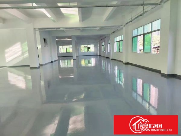 光明凤凰街道原房东独院,花园式厂房,一栋厂房一栋宿舍。总面积5300平米