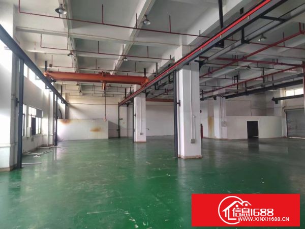 东莞长安厦岗沿江高速出口附近 新空一楼1600平带航车， 前台隔楼办公室，水电齐全。6米高