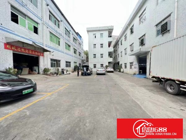 横岗独门独院厂房1-3层实际面积3000平出租，行业不限制，好招工，大小面积分租