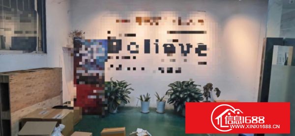 石岩北路上屋地铁站附近新出 楼上680平方，标准厂房实用率高 ，  精装修 价格便宜