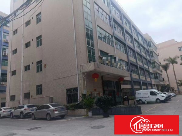 石岩塘头一手房东独院厂房招租，面积5500平米，实际面积出租，单层1100平方，可分租，三月底空，可谈可定