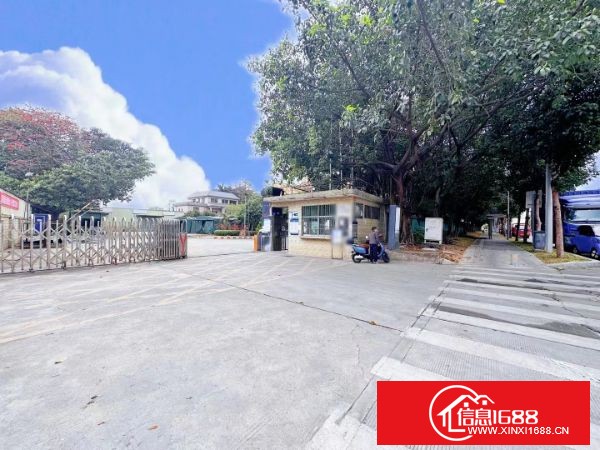 沙井地铁口附近，原房东自建厂房独门独院16000平，厂房：1-3层12000平，宿舍1-5层4000平