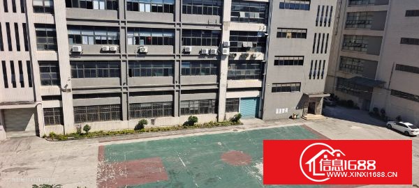 东莞凤岗金凤凰原房东实际面积无公摊， A栋​一楼整层1800平 ​二楼整层1800平 现成航车，办公室。层高6.5米