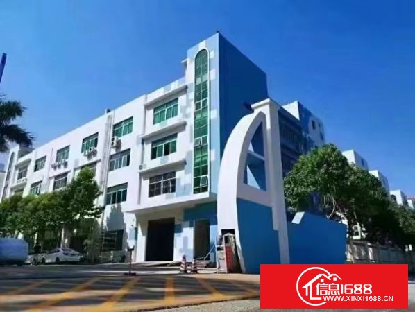 观澜章阁大富厂房B栋三整层2000平方。四楼整层2000平方，低价出租，园区形象好，可分租