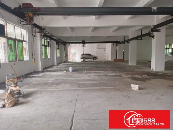 坪地新空出厂房，全新内外墙翻新 一楼1500平方，​二楼1500平方 厂房​红本证件，可办环评，可分租