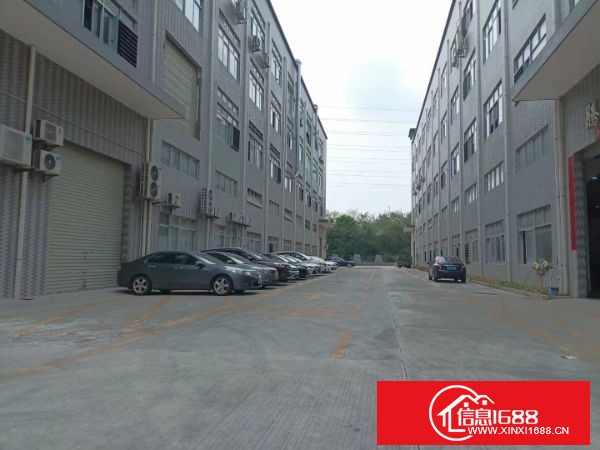 东莞凤岗一楼680平米，有牛角行车，高度七米，水电齐全，有现成办公室