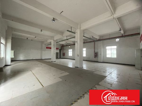 观澜章阁‮房原‬东独院厂‮出房‬租，实际面积出租，厂房三‮实层‬际2400平，没有公摊，有现成装修，可分租