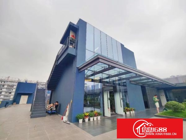 龙华油松小独栋290平办公室出租，坐拥上下两层，一层2隔间，二层2+1格局，精装交付