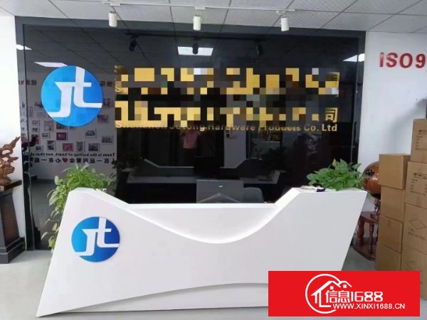 松岗楼岗社区，新出小独栋二层厂房2600平方，电按需，停车位足，合同三到五年