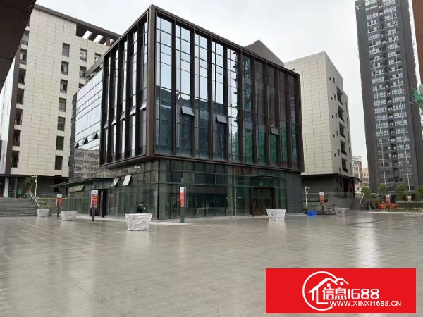 龙华新空出来独栋1-4层4000平，带两台电梯，一楼6米，2-3层4.8米，形象好，空地大。玻璃幕墙，适合企业总部