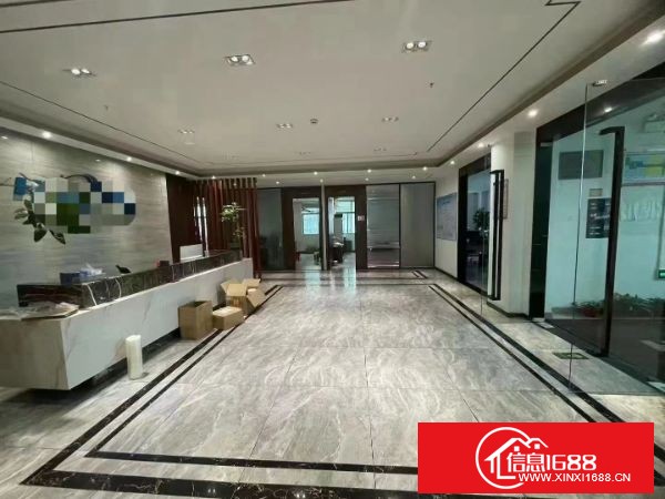 观澜章阁主干道边，原房东厂房出租3楼1500平，4楼1500平，带装修，厂房使用率高，可分租