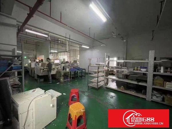 观澜章阁主干道边，原房东厂房出租3楼1500平，4楼1500平，带装修，厂房使用率高，可分租