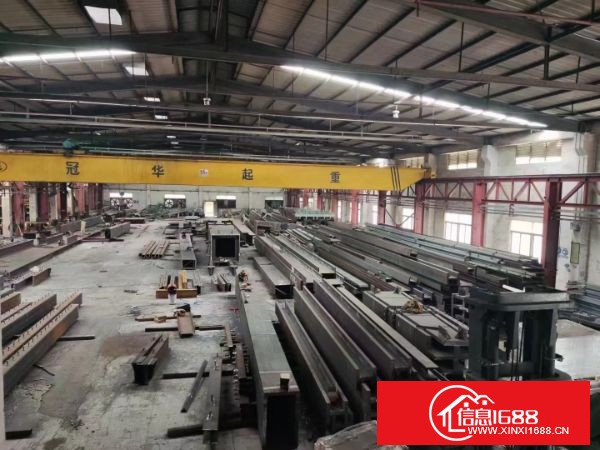 东莞大岭山大岭村 7月底待新空出钢构9000平方，砖墙到顶，滴水8米，中间无柱子，花园式园区，大小面积分租